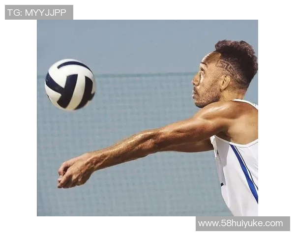 顶级足球球星训练秘笈揭秘 从基础到巅峰成就全面剖析